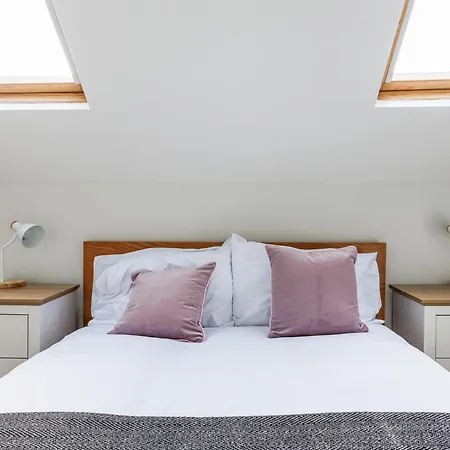 5 Bedroom Spacious Perfect For Big Groups * Redcar