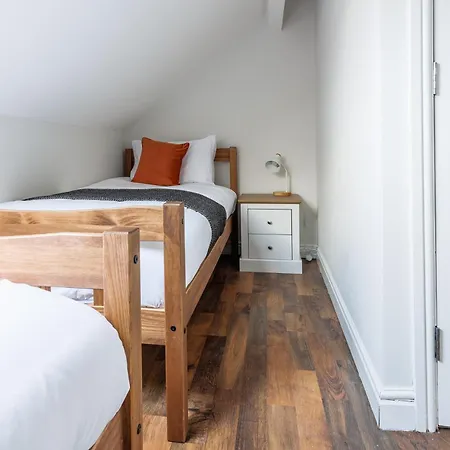 5 Bedroom Spacious Perfect For Big Groups Redcar