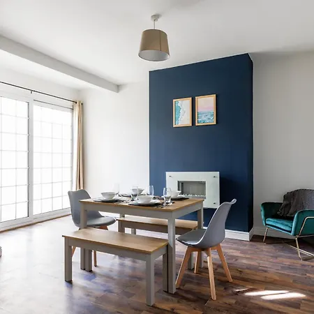 5 Bedroom Spacious Perfect For Big Groups