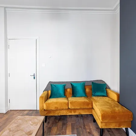 5 Bedroom Spacious Perfect For Big Groups 雷德卡