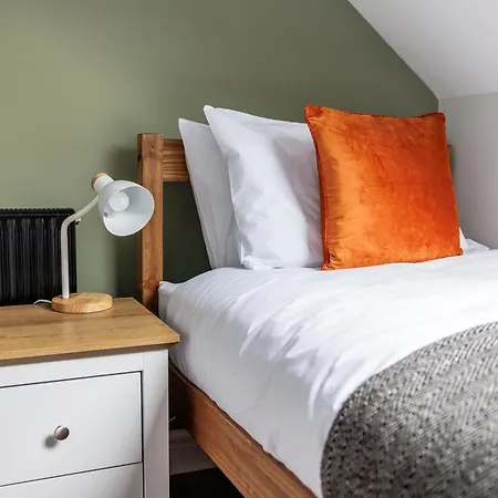 5 Bedroom Spacious Perfect For Big Groups Redcar